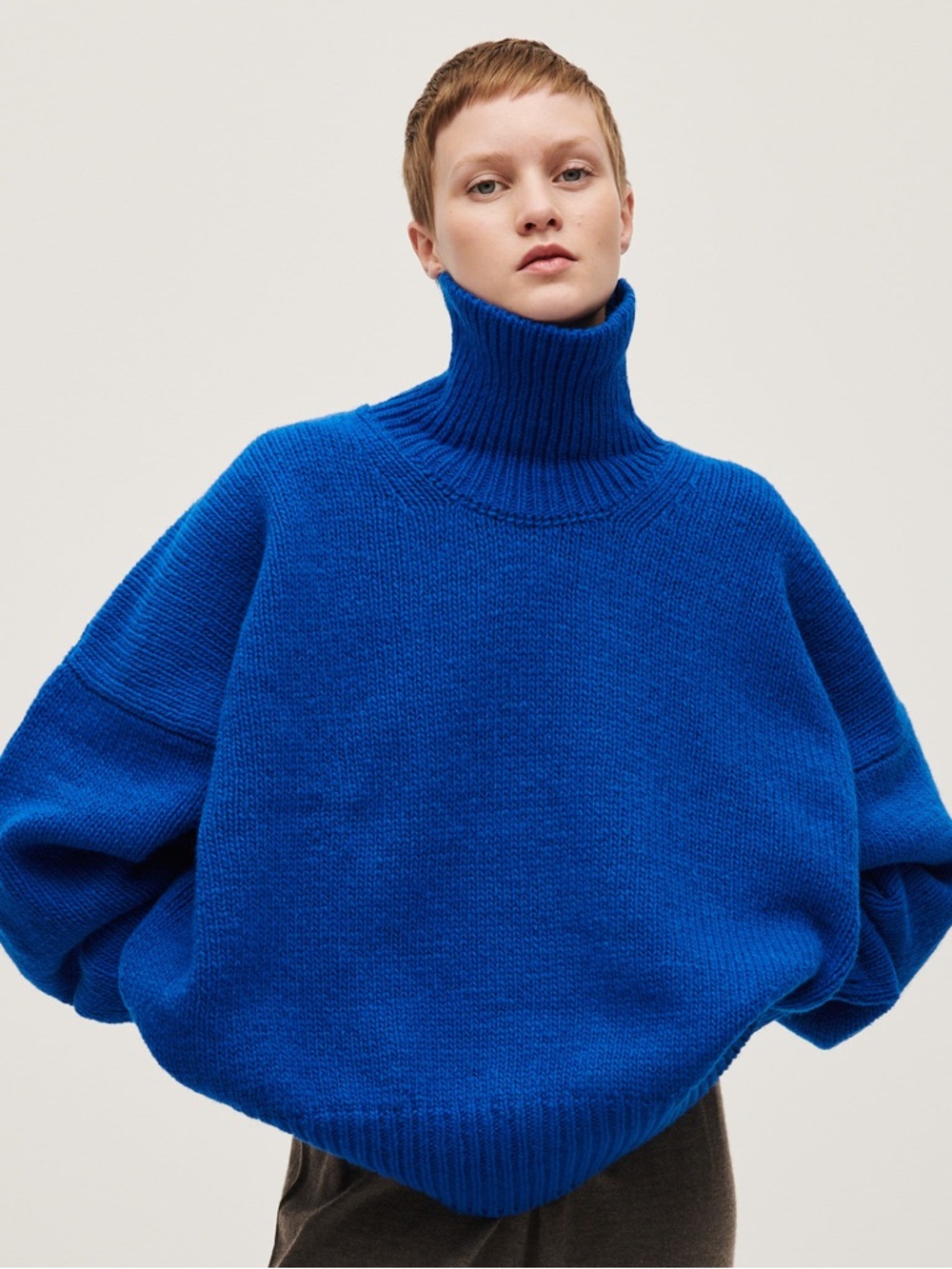 Babaa Oversized Turtleneck Sweater in Winterskies